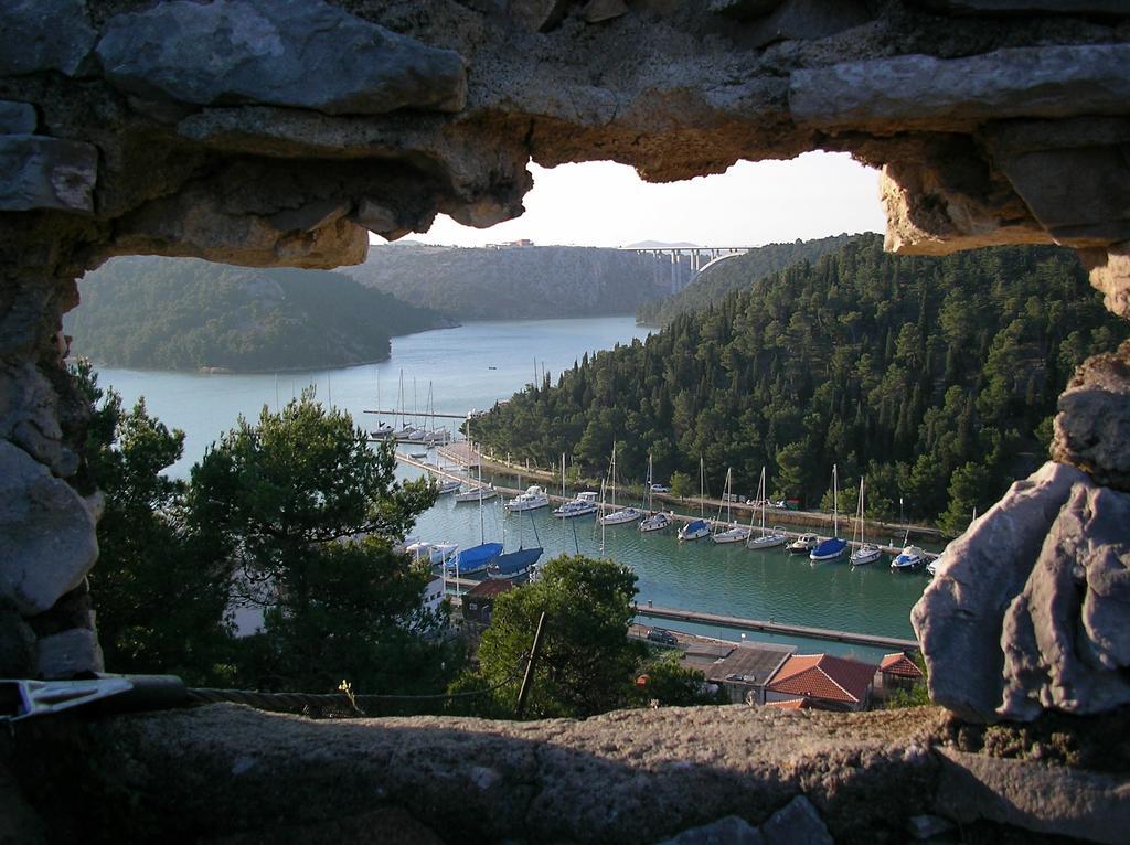 Guesthouse Juric Skradin Δωμάτιο φωτογραφία